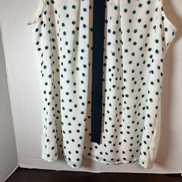 Elle Large Polka Dot Mom Core Preppy Blouse - Picture 4 of 7